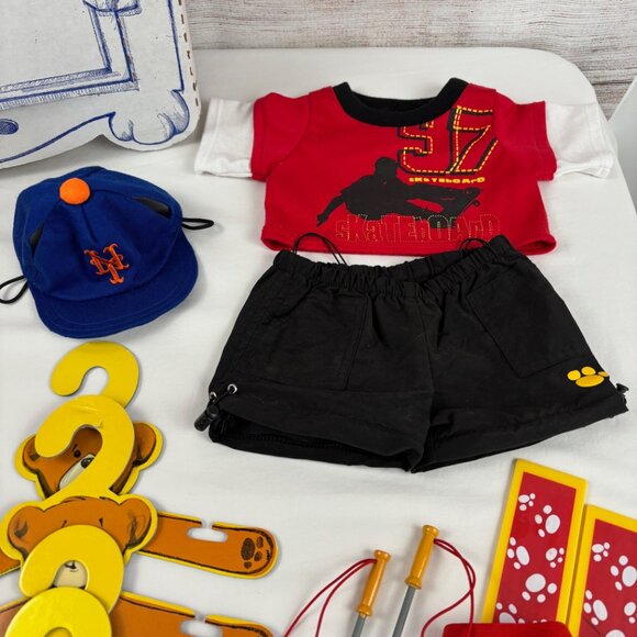Build-A-Bear Lot Accessories SkateBoard Clothing Skis Wardrobe Mets Cap - Picture 4 of 5